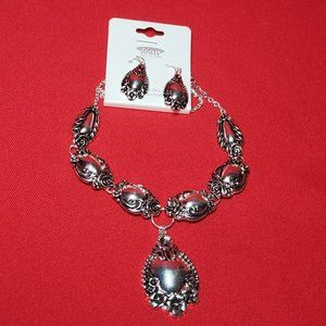 Icon Collection Silver Tone Necklace & Earrings Jewelry Set